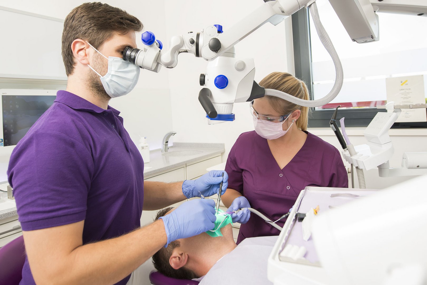 Zahnzentrum Dr. Feige & Kollegen Wurzelkanalbehandlung