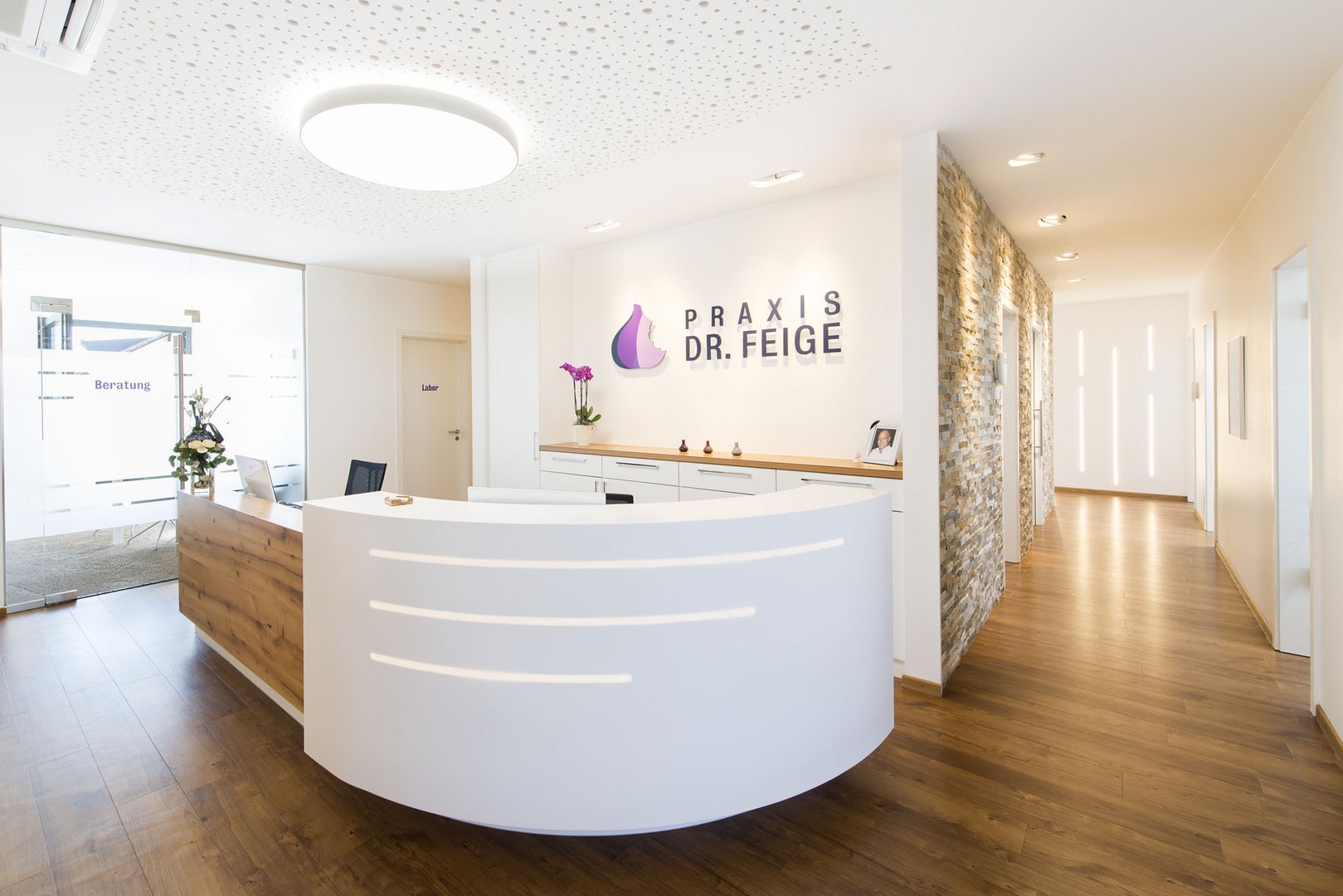 Zahnzentrum Dr. Feige & Kollegen Die Praxis
